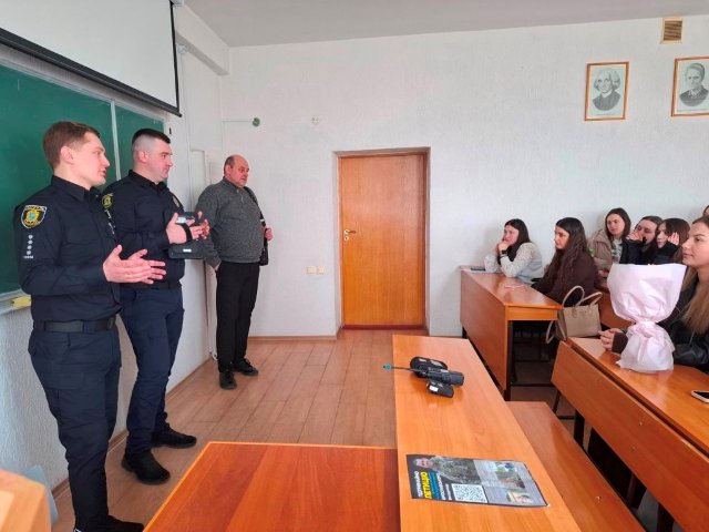 Зустріч відбувалася у форматі відкритого діалогу